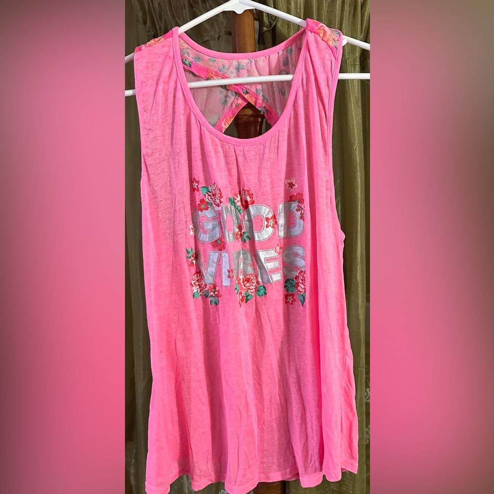 Bobbie Brooks Pink Floral Graphic Tank Top
